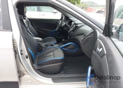 2013 Hyundai Veloster Turbo W/Blue z USA, uszkodzony, nr VIN KMHTC6AE2DU130048